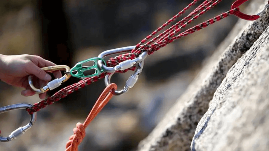  چه زمانی باید طناب کوهنوردی خود را تعویض کنیم؟